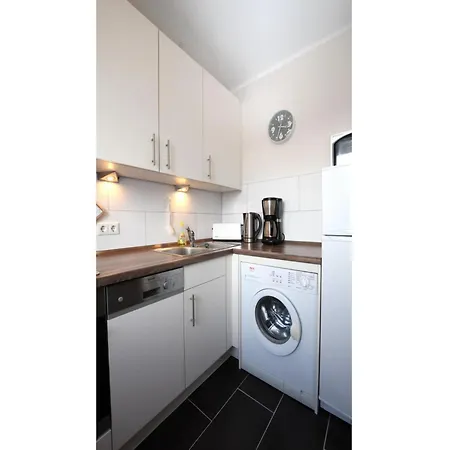 Strandnaher Renoviert, *